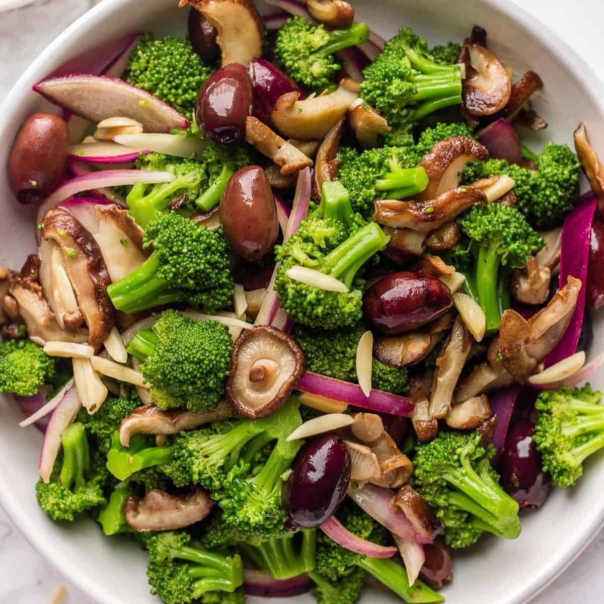 Healthy Broccoli & Mushroom Salad