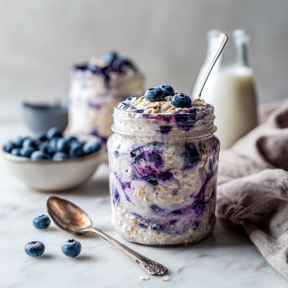 Bluerberry Overnight Oats with Chia