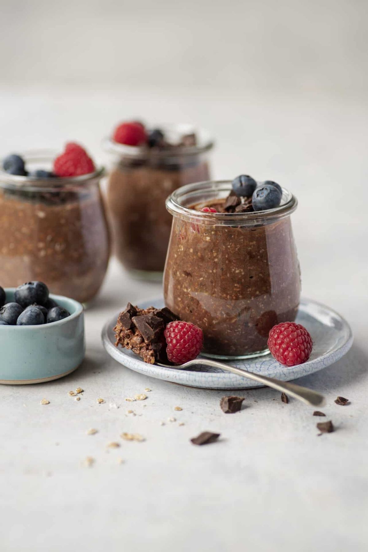 Chocolate Overnight Oats with Chia